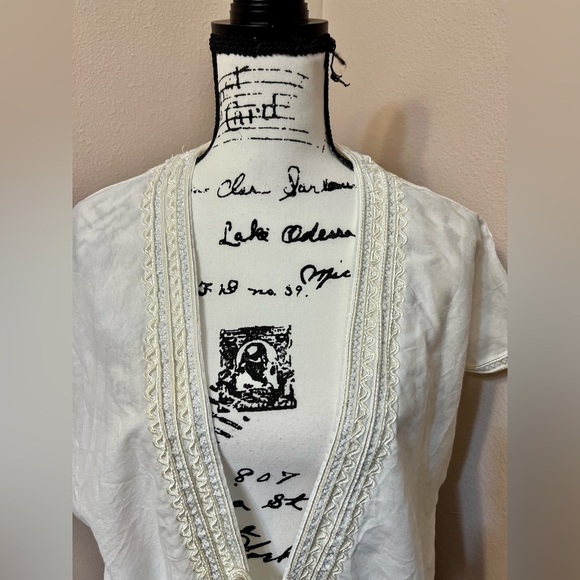 Swimsuit, cover-up, tie front, white long in excellent condition. - Picture 2 of 7